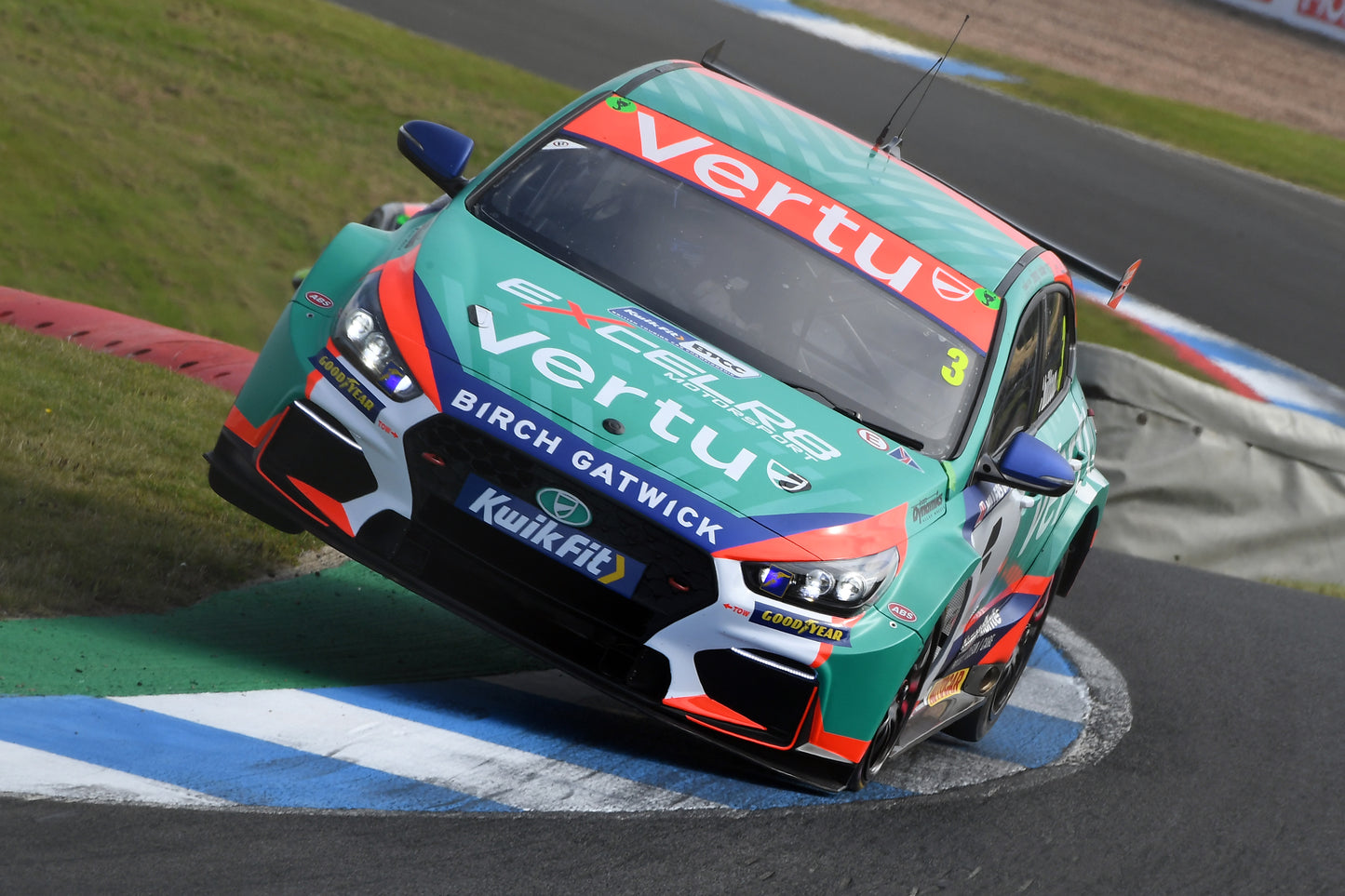 RD6 Knockhill Superior Saturday VIP Hospitality Package - EXCELR8 Drivers