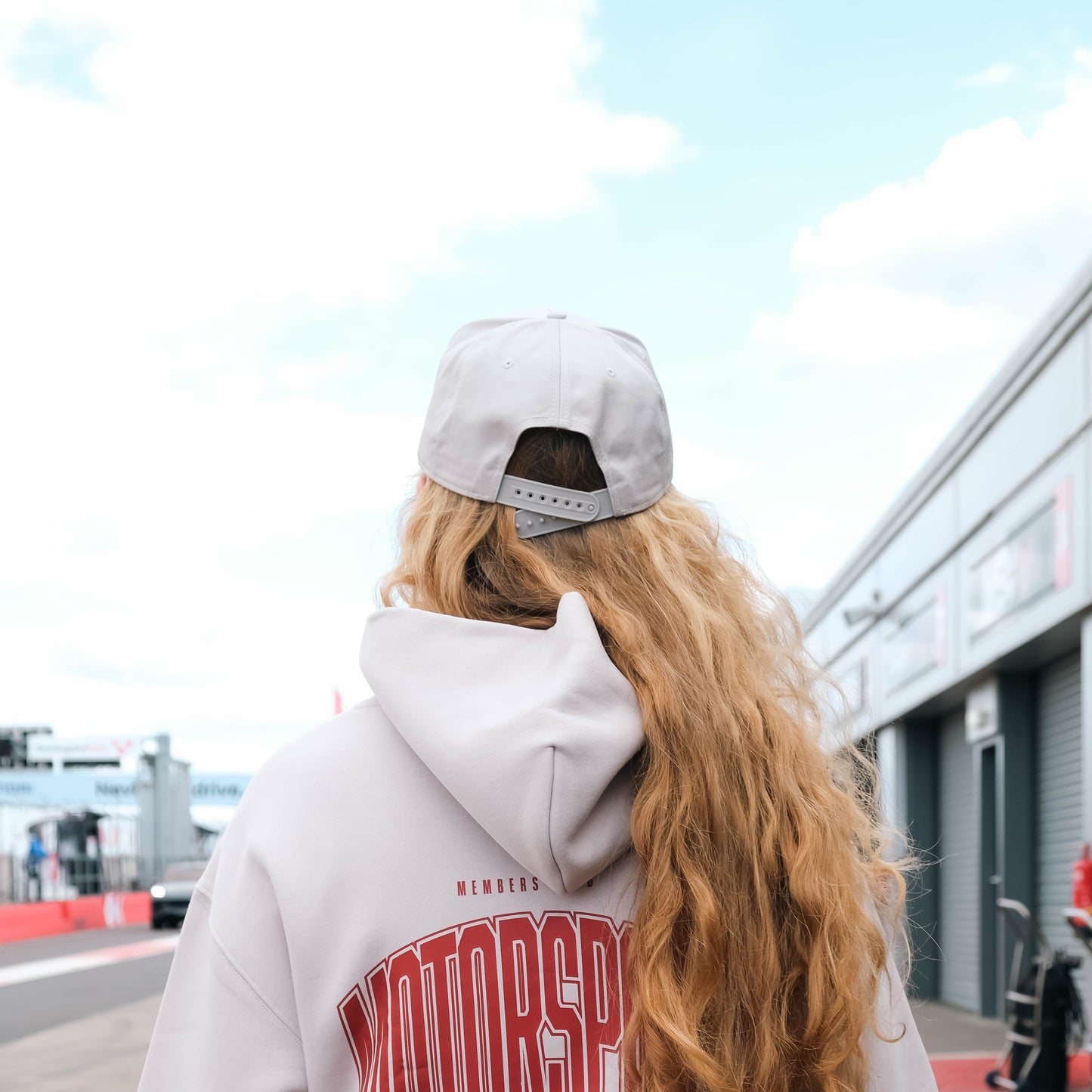 MOTORSPORT Snapback Cap – High Profile Fit